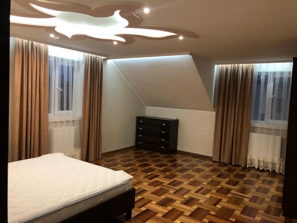 Гостевой дом Luxury house with own pool, tenis, billiards Каменец-Подольский