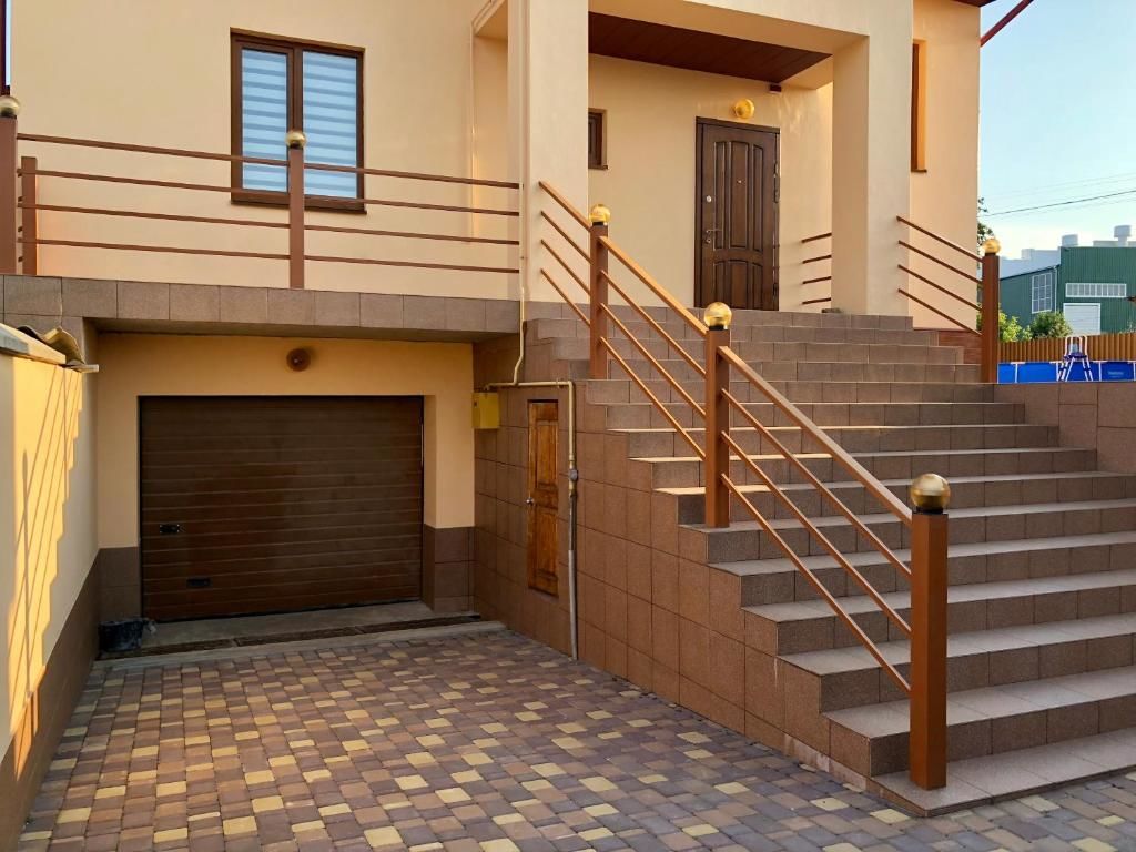 Гостевой дом Luxury house with own pool, tenis, billiards Каменец-Подольский