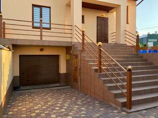 Гостевой дом Luxury house with own pool, tenis, billiards Каменец-Подольский Вилла с собственным бассейном-23