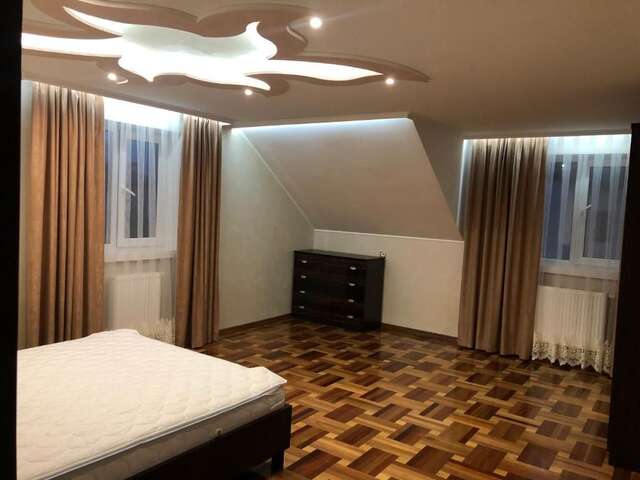 Гостевой дом Luxury house with own pool, tenis, billiards Каменец-Подольский-22